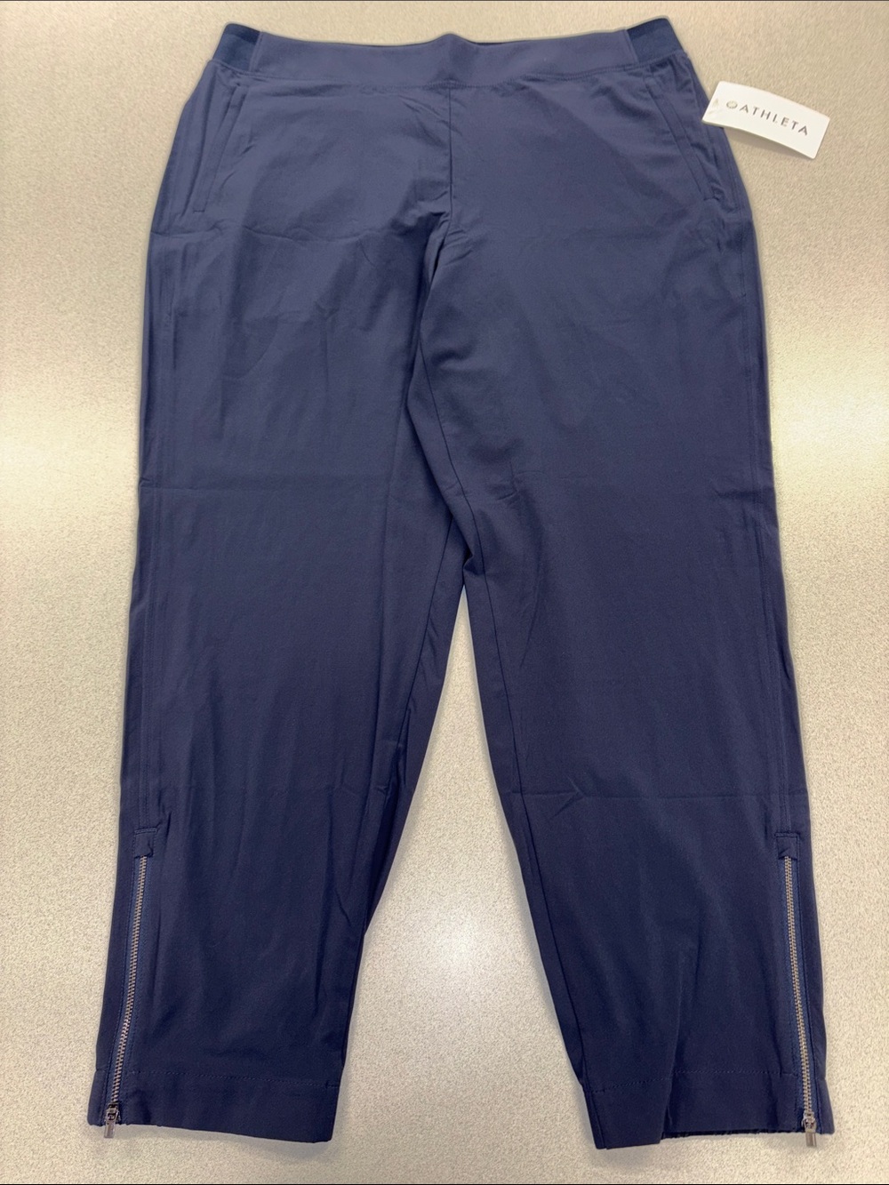 NWT! Athleta Navy Blue Brooklyn Heights Jogger with Side Zip Pocket Size 16